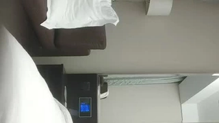 布衣神相在线观看老婆的4P初体验，满身大汉被轮流口爆