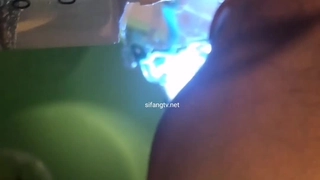吾王长存 电影《硬核炸弹✅最新泄密》露脸才是王道！优质富豪约炮大佬【红烧西蓝花】粉丝群内福利~玩肏各类一字马外围模特(76)